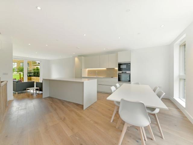 House for rent in London Borough of Lewisham, Brockley