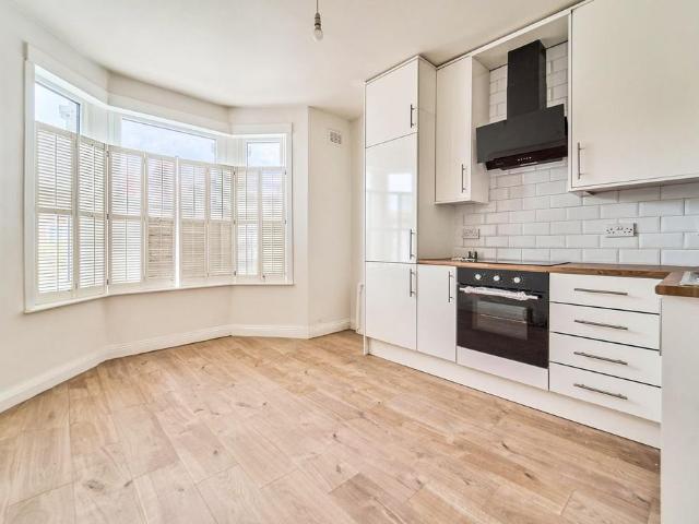 Apartment for rent in London Borough of Ealing, Greater London