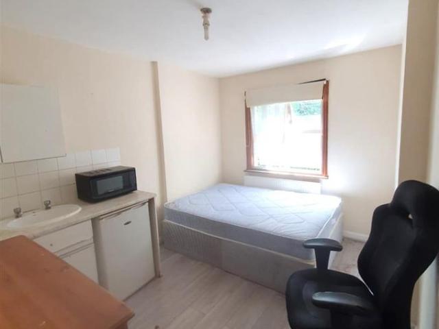 Room for rent in South Tottenham, Greater London
