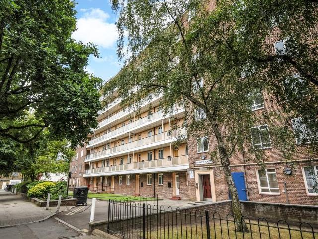 Apartment for rent in St. John's Wood, Greater London
