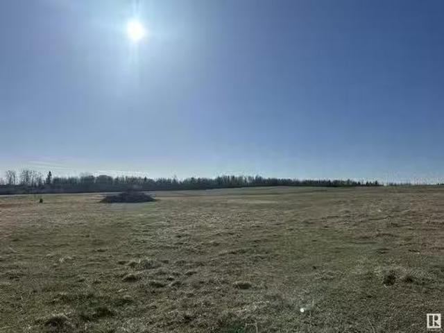 House for sale in Alberta