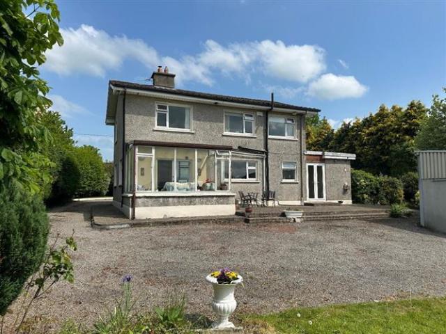 Detached House for sale in Cashel, South Tipperary