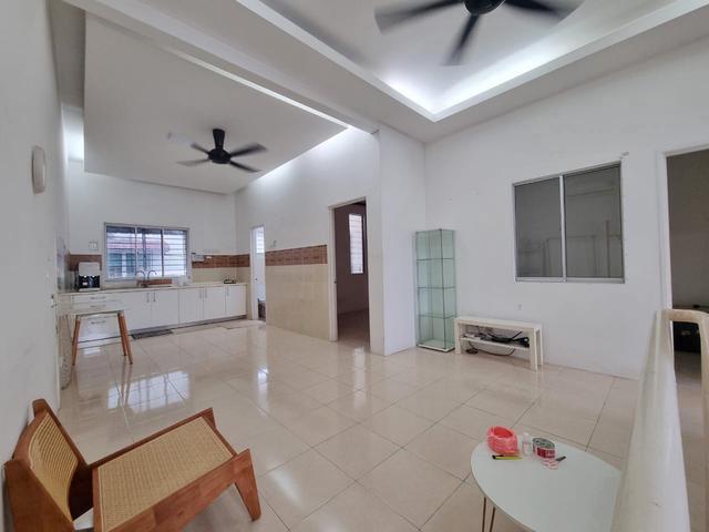 Townhouse for sale in Petaling, Subang Jaya