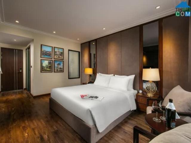 Nhà mặt phố bán tại Hoàn Kiếm, Hà Nội