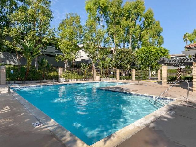 Apartment for rent in Foothill Ranch, California