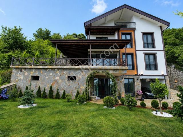 Akçaabat, Trabzon içerisinde satılık Villa