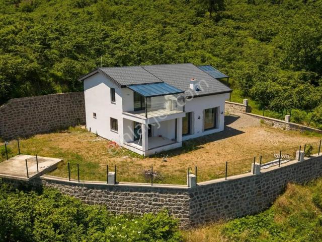 Arsin, Trabzon içerisinde satılık Villa