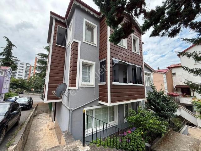 Trabzon içerisinde satılık Villa