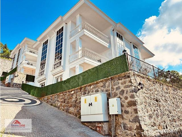 Trabzon içerisinde satılık Villa