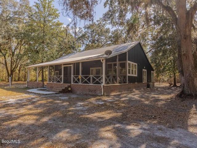 House for sale in Saint George, Georgia