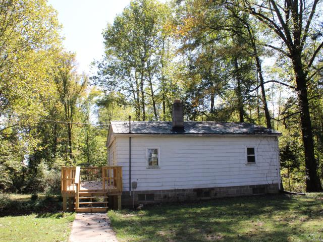 House for sale in Commiskey, Indiana