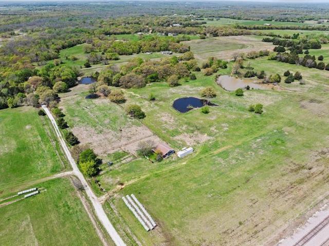 Land for sale in Collinsville, Texas