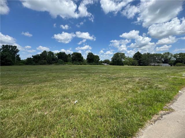 Commercial for sale in Peculiar