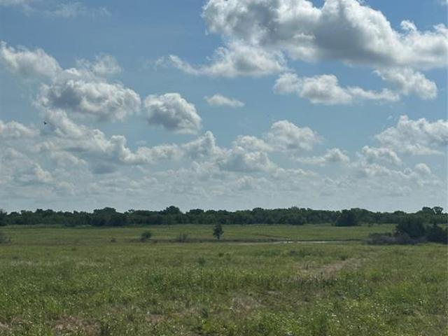 Land for sale in Honey Grove