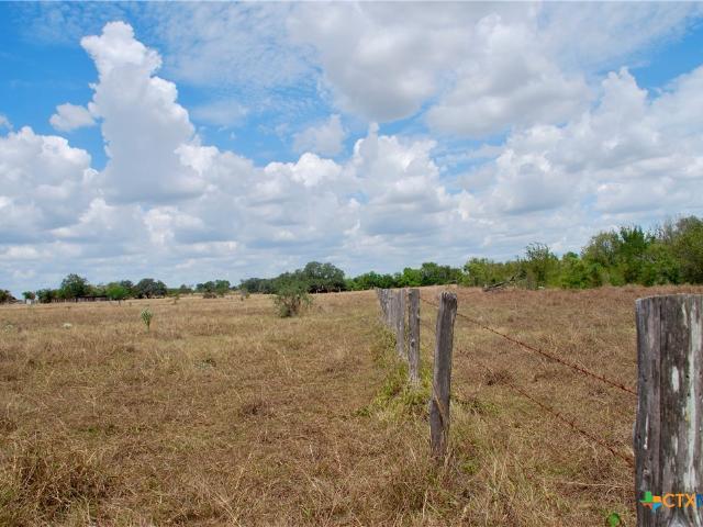 Farm for sale in Shiner, Texas