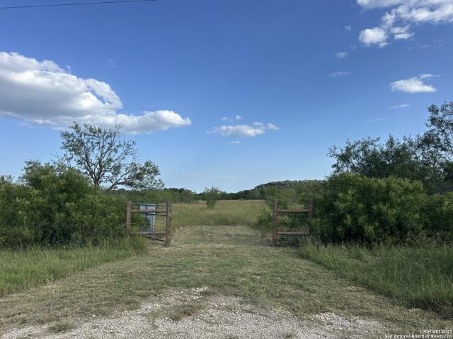 Land for sale in Tarpley, Texas