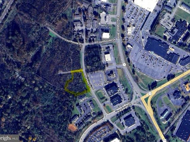 Land for sale in Falling Waters, West Virginia