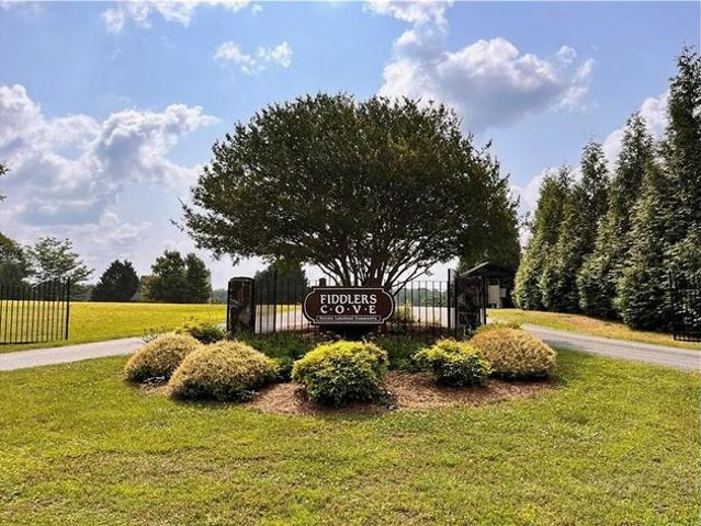 Land for sale in Tamassee, South Carolina