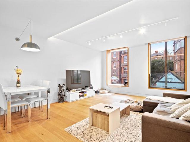 Apartment for rent in London Borough of Camden, Greater London