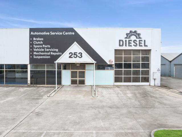 Warehouse for rent in North Geelong, Geelong