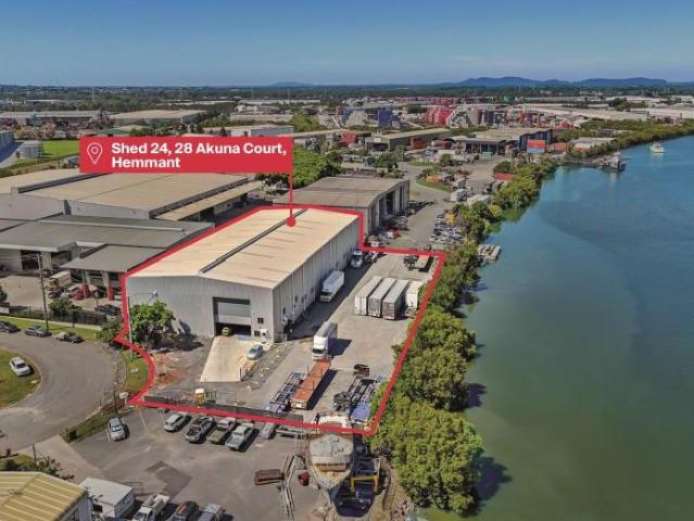 Warehouse for rent in Toombul, Queensland