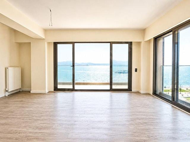 Bostanlı Mahallesi, Karşıyaka içerisinde satılık mülk