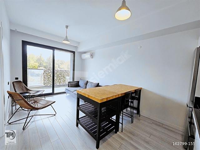 Bornova, İzmir içerisinde satılık mülk