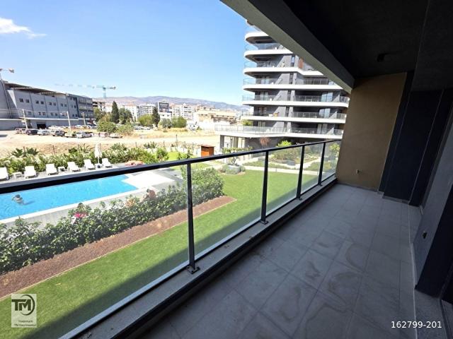 Bornova, İzmir içerisinde satılık mülk