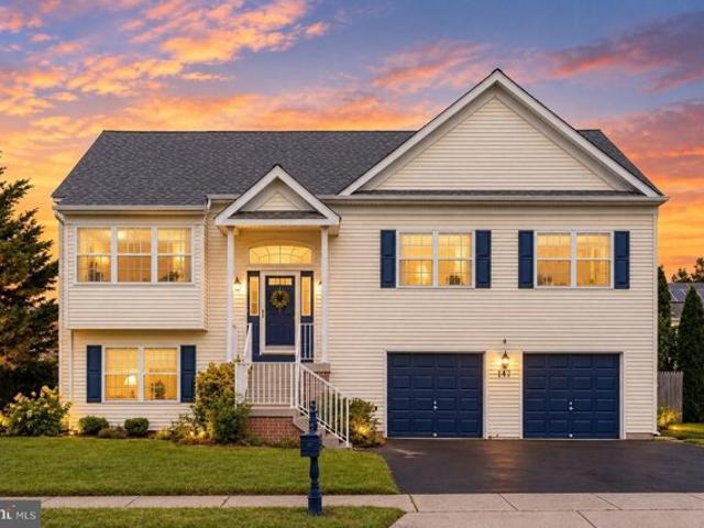 House for sale in Weathervane Farms, East Greenwich Township