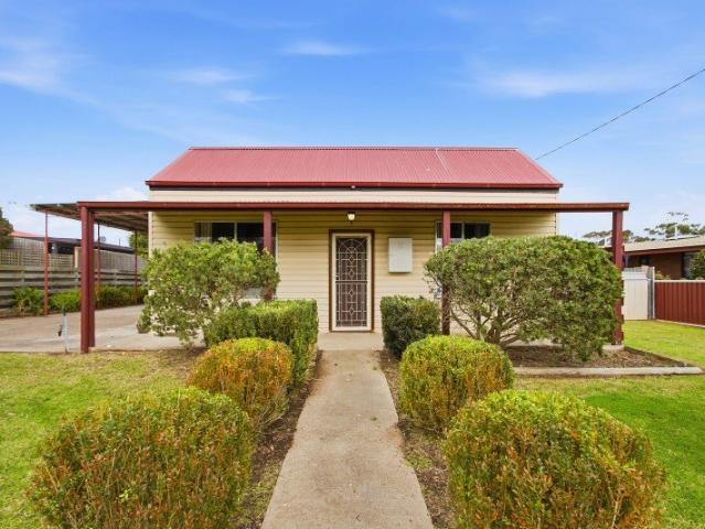 House for sale in Stratford, Victoria