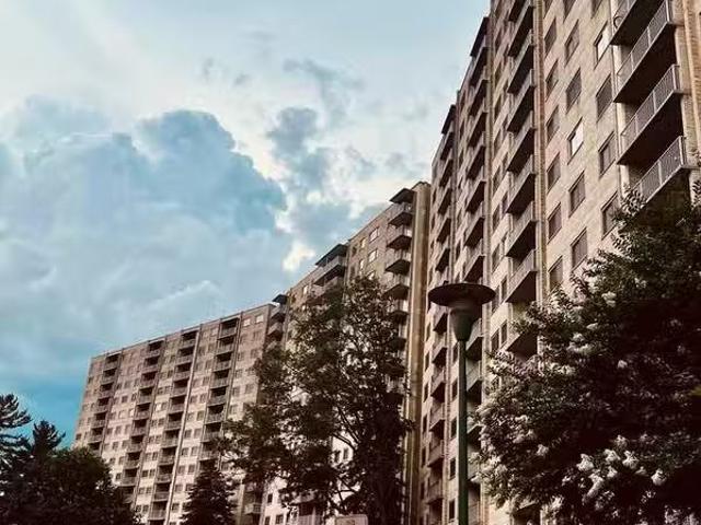 Condo for rent in Alexandria