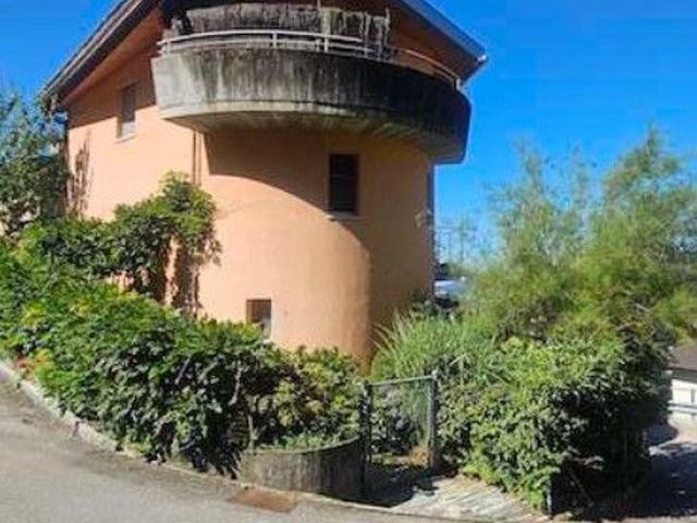 Haus kaufen in Aldesago, Tessin