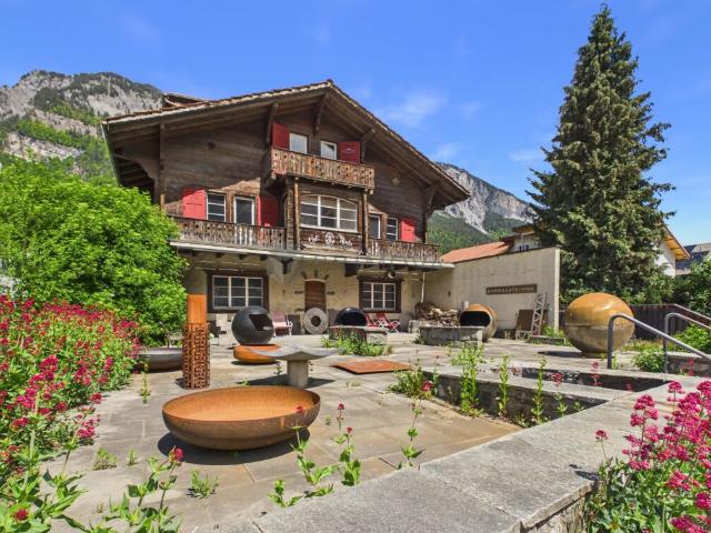 Mehrfamilienhaus kaufen in Domat, Ems, Graubünden