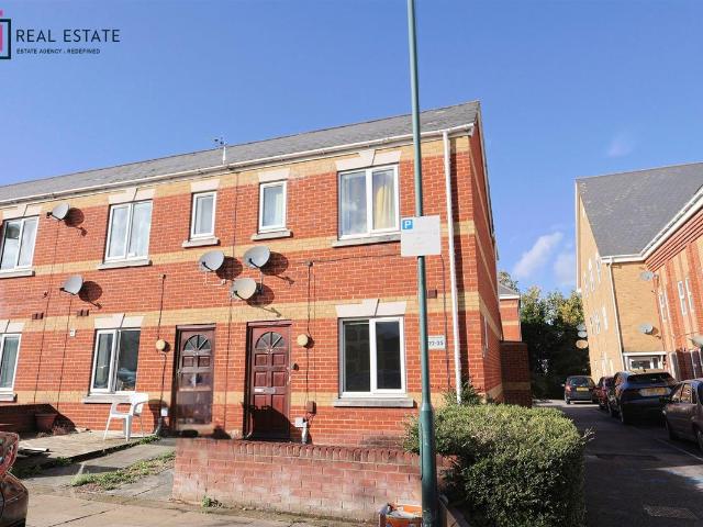 House for rent in Brompton, Gillingham