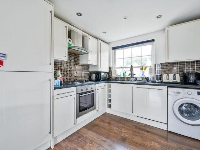 Apartment for rent in East Greenwich, Greater London