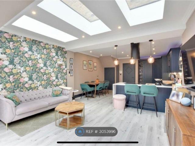 House for rent in East Greenwich, Greater London
