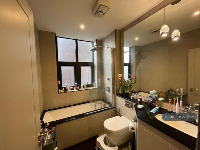 Apartment for rent in Woodhouse, West Yorkshire