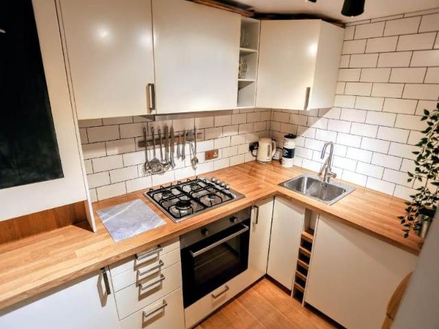 Apartment for rent in Leith, Scotland