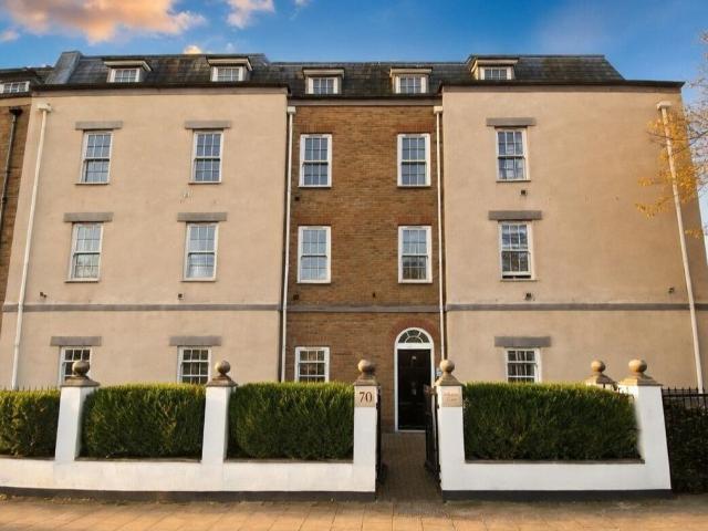 Apartment for rent in East Greenwich, Greater London