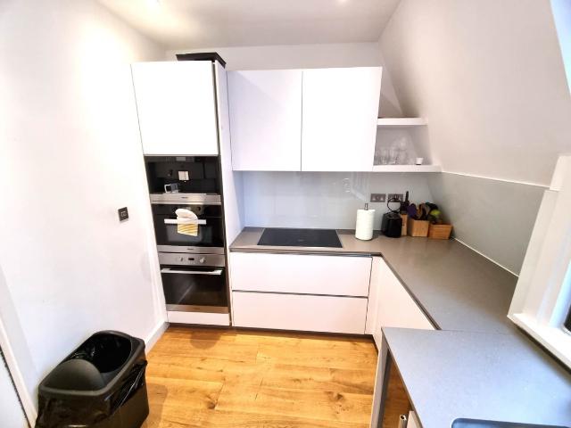 Apartment for rent in Victoria, Greater London