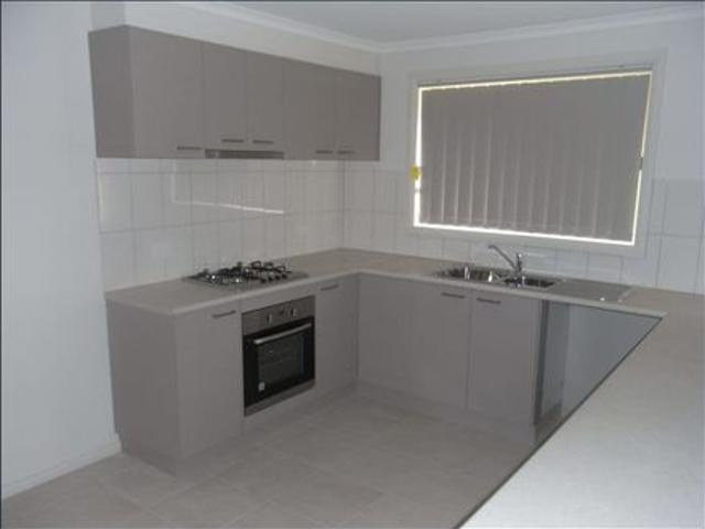 Townhouse for rent in Trafalgar, Victoria