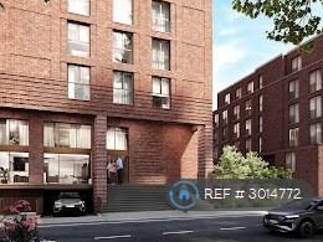 Apartment for rent in Gorse Hill, Trafford Park
