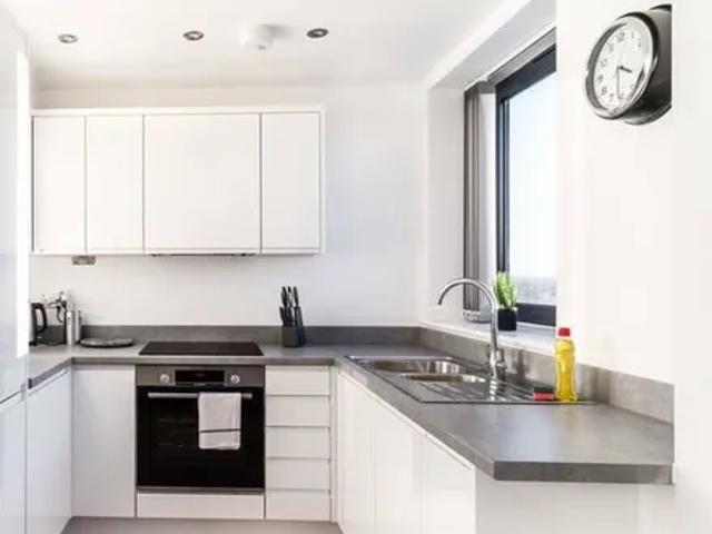 Apartment for rent in Gorse Hill, Trafford Park
