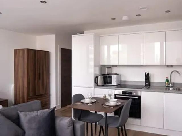 Apartment for rent in Gorse Hill, Trafford Park