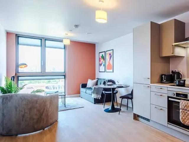 Apartment for rent in Gorse Hill, Trafford Park