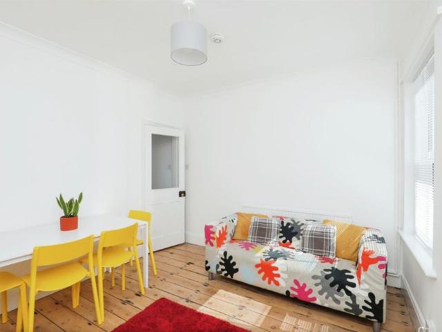 House for rent in Old Lakenham, East Bank
