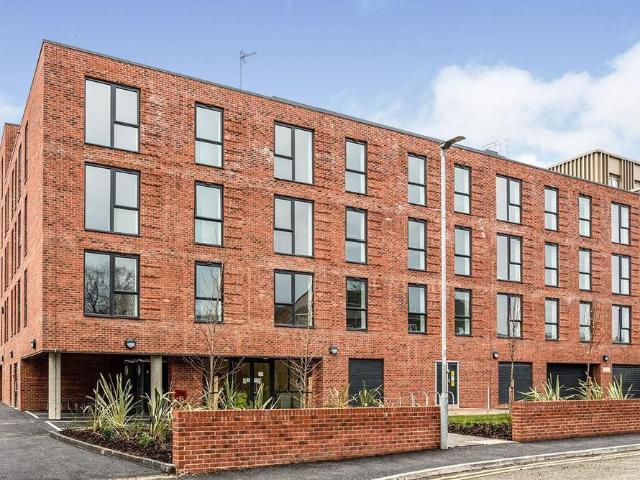 Apartment for rent in Newtown, Two Mills