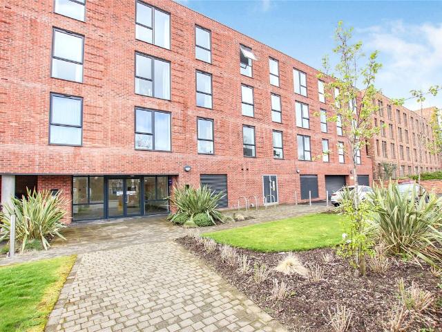 Apartment for rent in Newtown, Two Mills