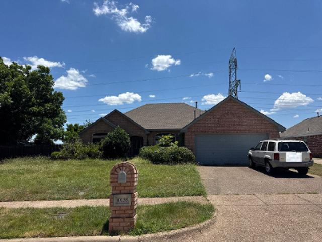 House for sale in Benbrook, Texas