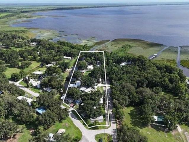 House for sale in Lorida, Florida